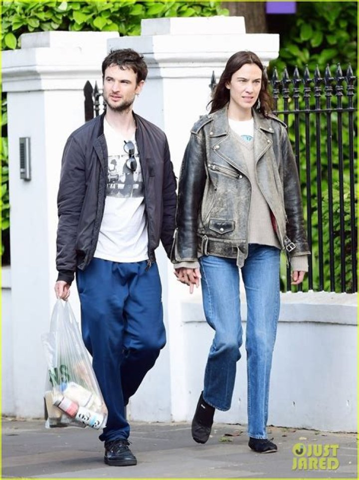 Alexa Chung & Tom Sturridge: A Fashionable Love Story