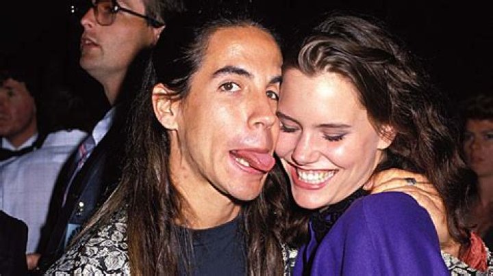 Uncovering The Age Gap: Anthony Kiedis And His Girlfriend's Relationship