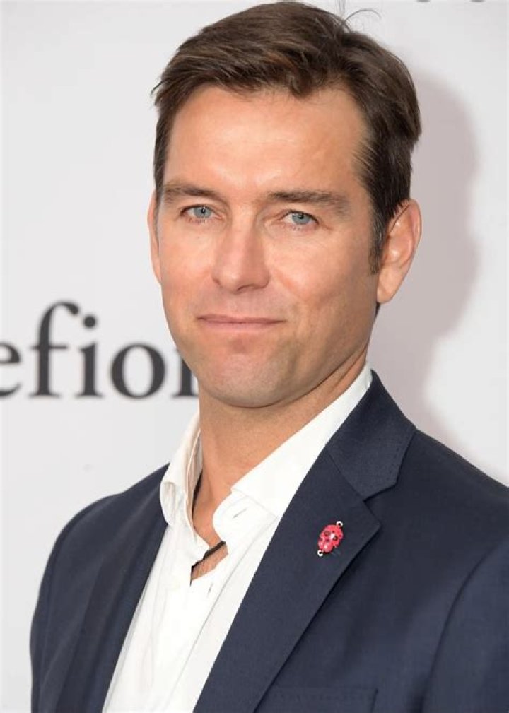 Antony Starr's Mesmerizing Blue Eyes: A Striking Feature