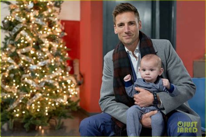 See Tyler Hynes New Adorable Baby Girl!