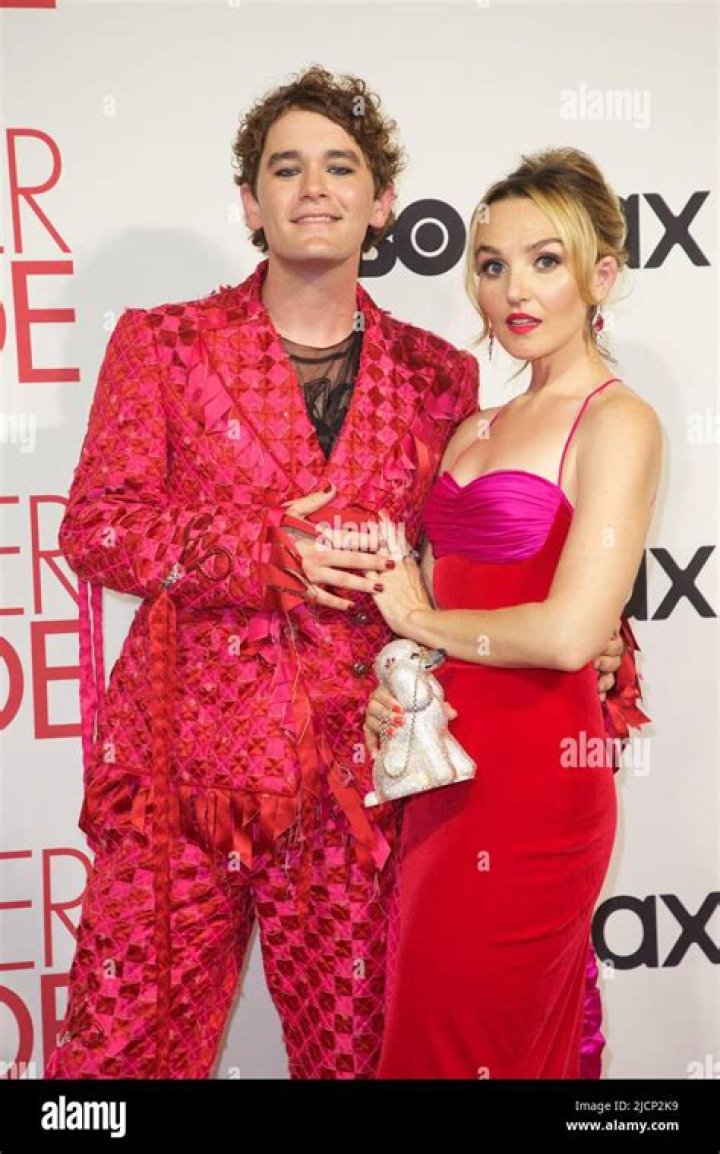 The Latest Scoop On Chloe Fineman And Casey Thomas Brown