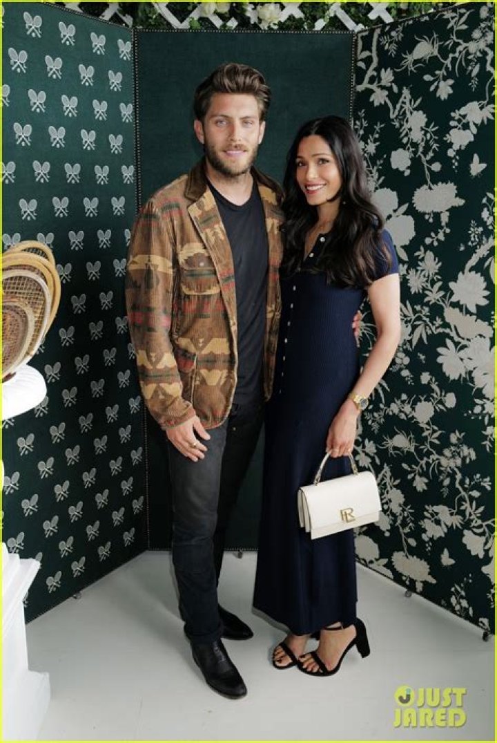 Corey Mylchreest's Girlfriend In 2024: The Ultimate Guide