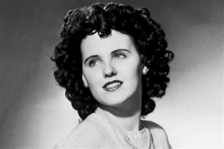 The Unresolved Case Of Elizabeth Short: The Black Dahlia