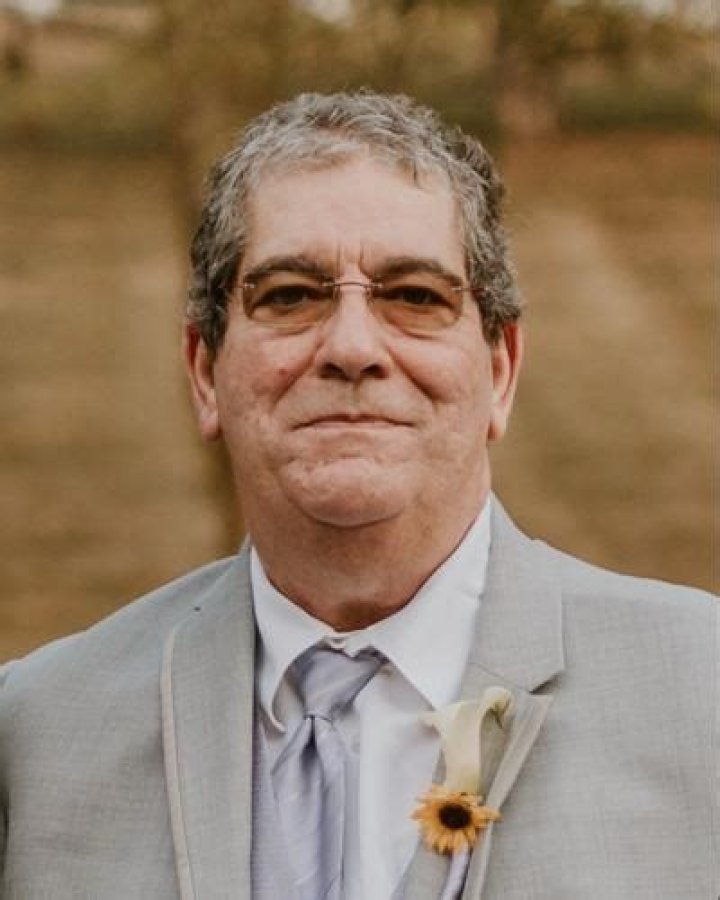 Harry Cohen's Final Farewell: A Remembrance Obituary