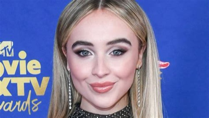 How Much Money Does Sabrina Carpenter Have: A Peek Into Her Fortune