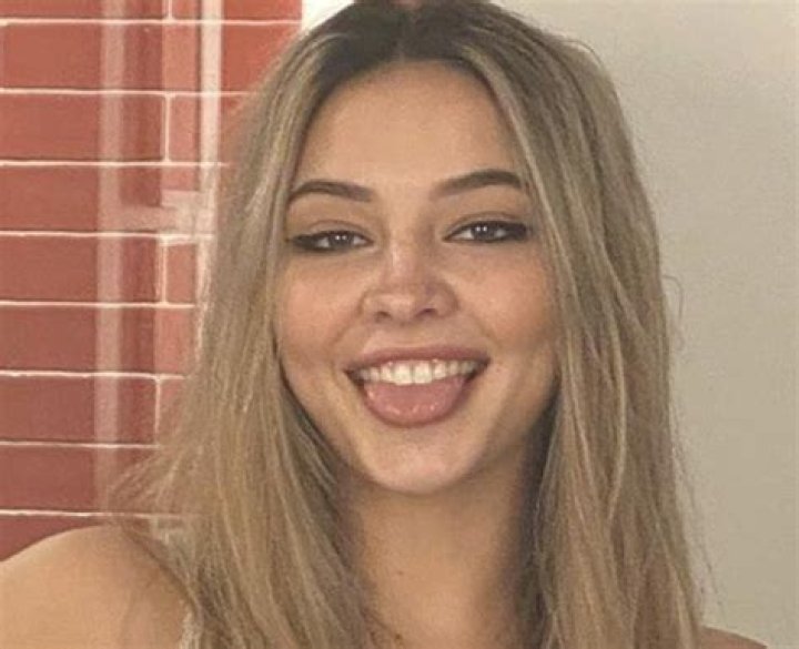 How Old Is Madelyn Cline: A Definitive Guide