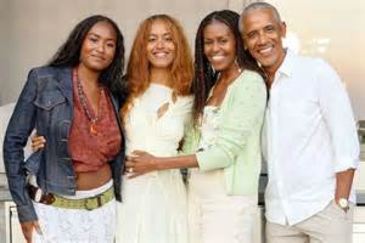 How Old Are Obama's Kids: A Look At Malia And Sasha's Ages