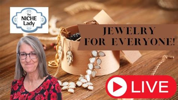 Estimated Age Of The Enigmatic Niche Lady