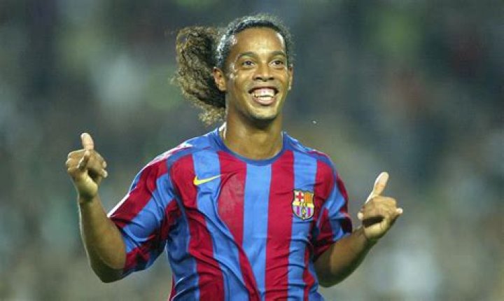 How Old Was Ronaldinho In 2002: A Comprehensive Age Exploration