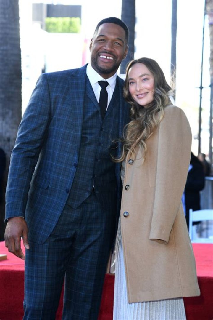 Is Michael Strahan Married: A Detailed Look At His Relationship Status