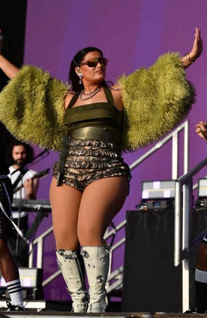 Is Nelly Furtado Portuguese? | Facts And Bio