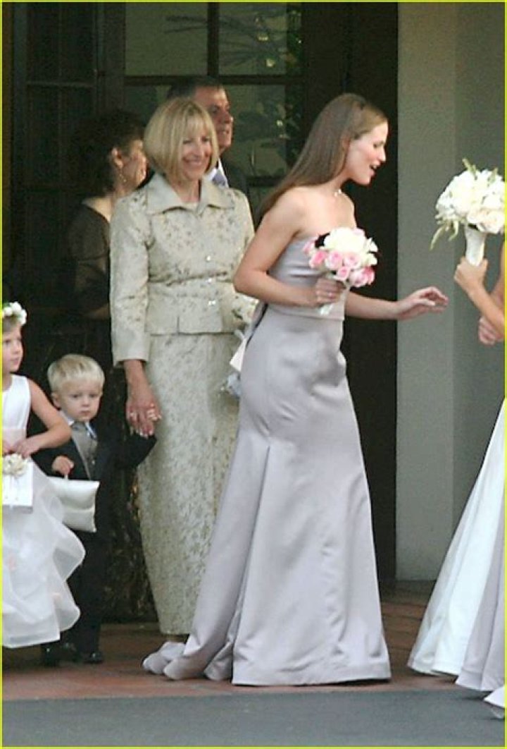 The Ultimate Guide To Jennifer Garner's Wedding Photos