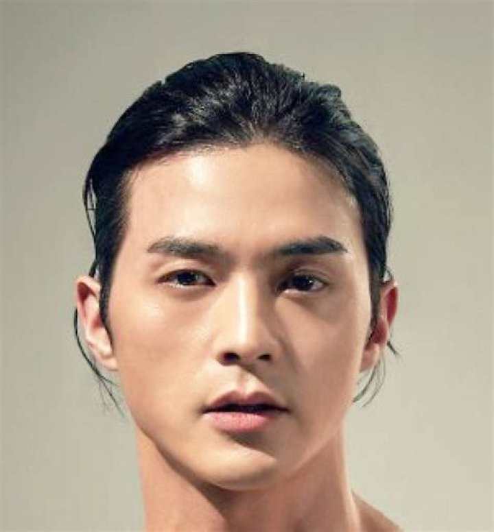 Kim Ji Hoon Dating History: Past Relationships Explored