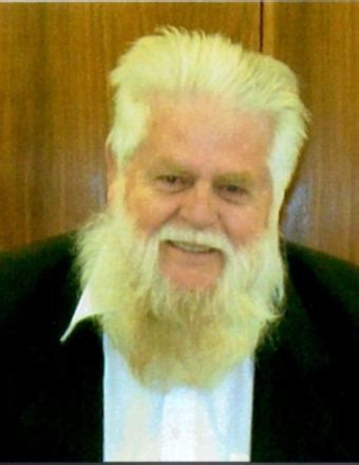 Lawrence Curry, Renowned Restaurateur, Passes Away