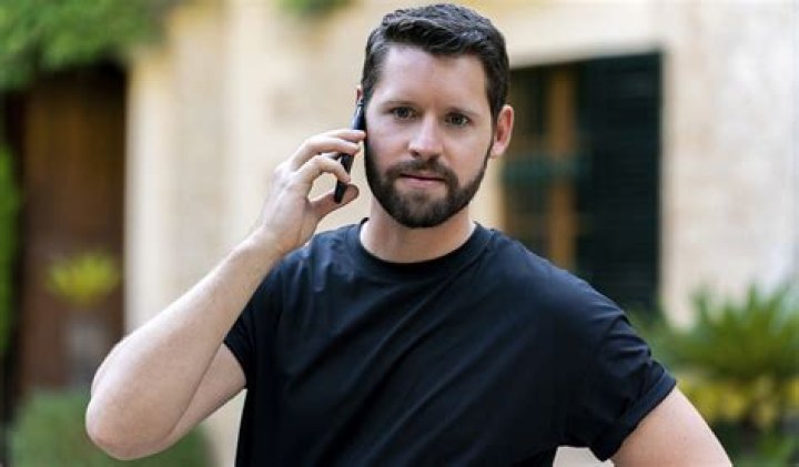 Know More About: Luke Kleintank's Children