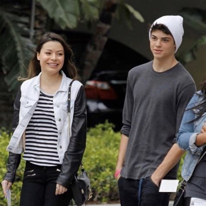 Miranda Cosgroves Dating History: A Comprehensive Look At Her Boyfriends