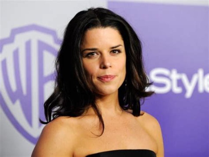 Unveiling Neve Campbell: Exploring Her Staggering Net Worth