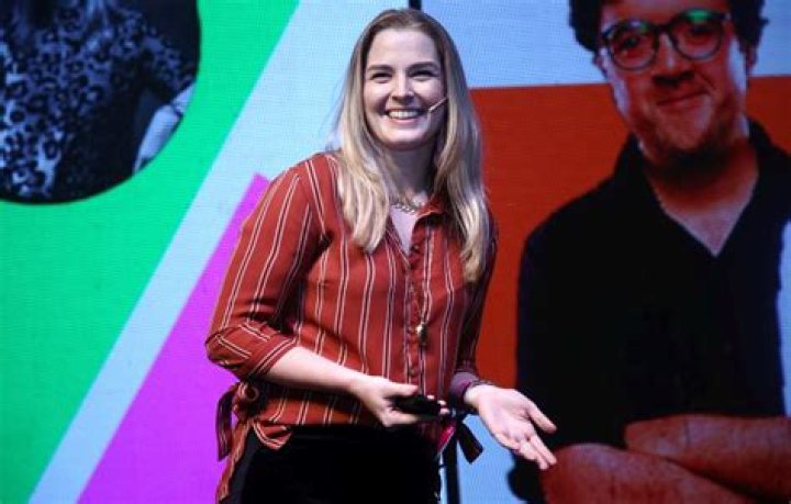 All About Paula McGlynn: Wikipedia Profile