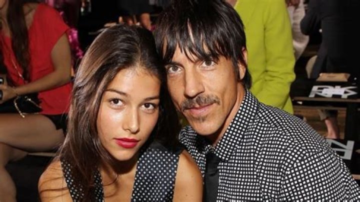 The Love Life Of Red Hot Chili Peppers' Lead Singer Revealed