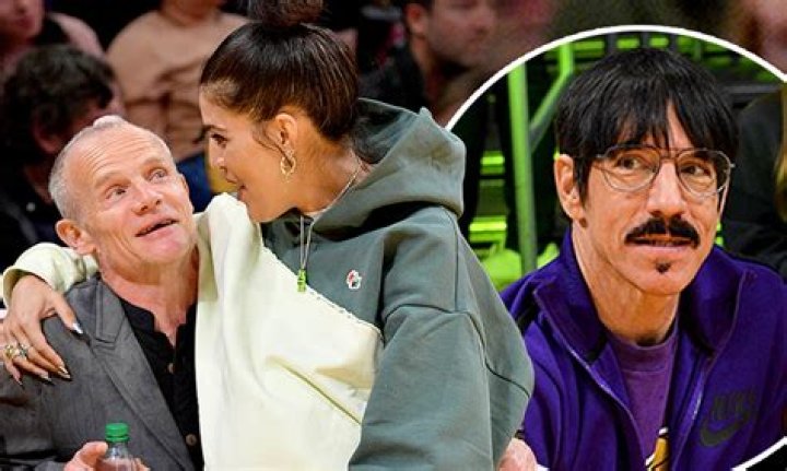 The Ultimate Guide To Anthony Kiedis' Love Life