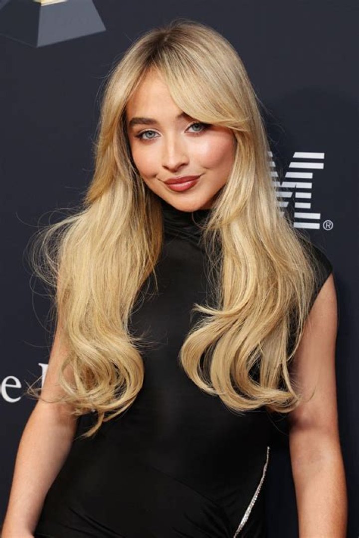 Unlock Sabrina Carpenter's Net Worth: A Comprehensive Guide
