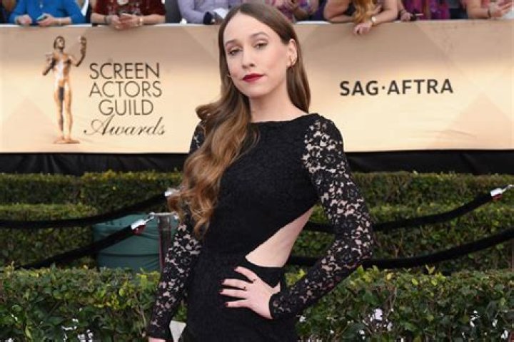 Sarah Sutherland's Net Worth: An Inside Look Into The Actress's Fortune