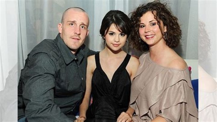 The Family Circle Of Selena Gomez: A Comprehensive Guide