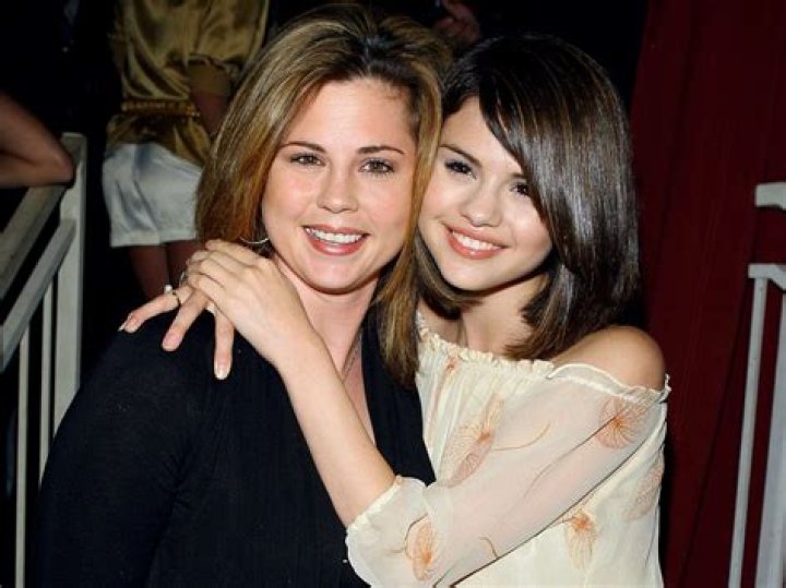 The Ultimate Guide To Selena Gomez's Parents: From Background To Present