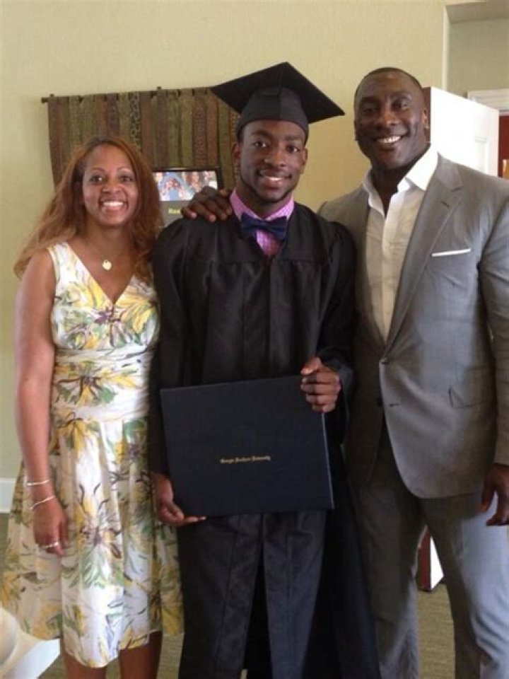 3 Little-Known Facts About Shannon Sharpe's Siblings