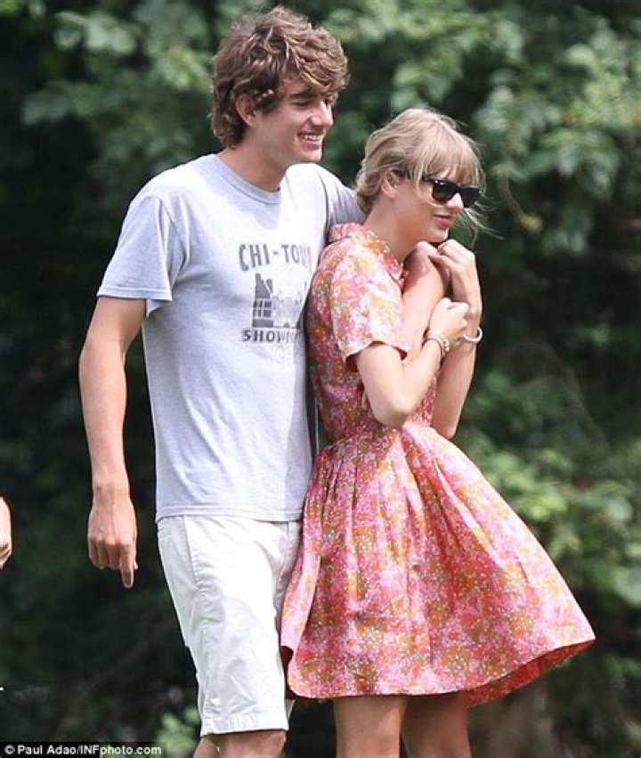 The Ultimate Guide To Taylor Swift And Conor Kennedy's Relationship