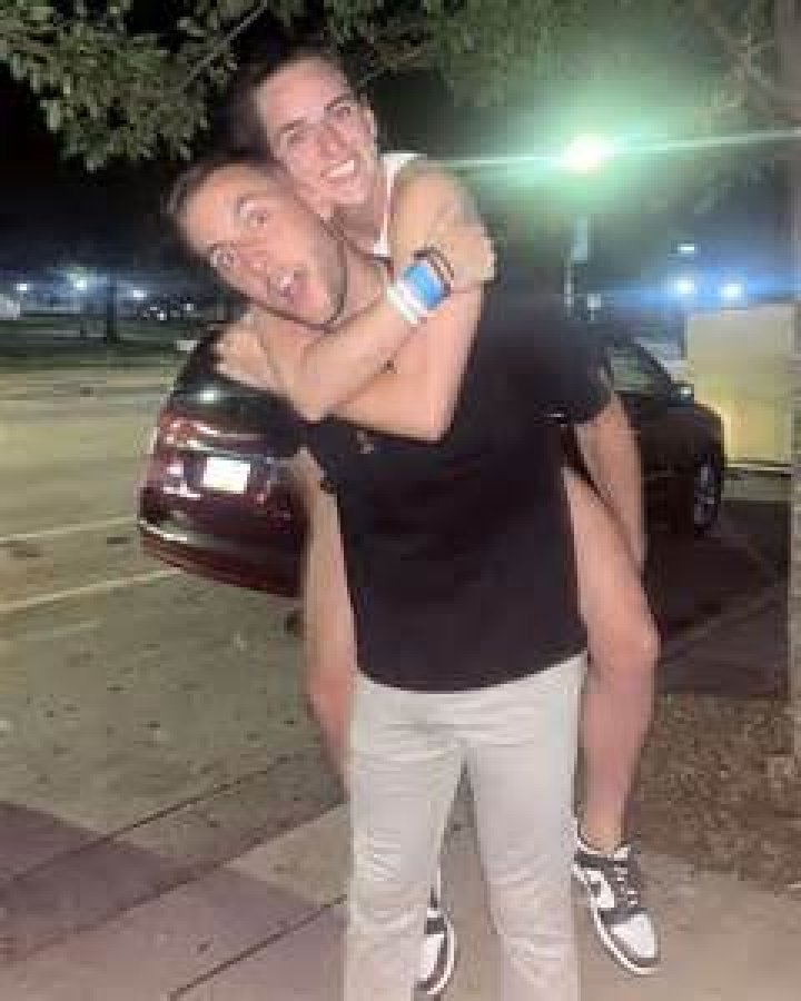 Caitlin Clark's Towering Height: Unlocking The Enigma