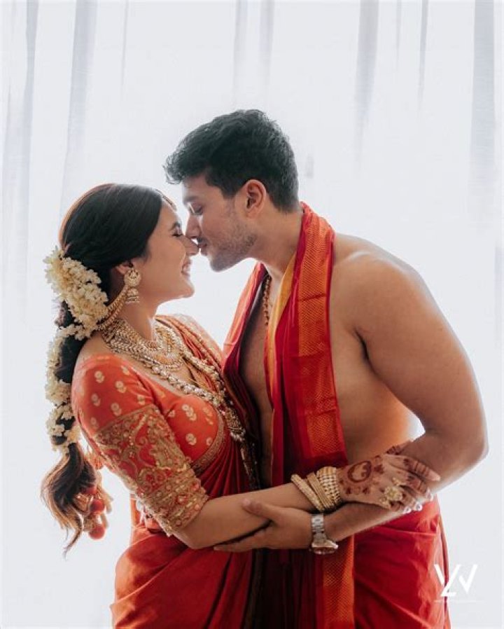 Meet The Wife Of Renowned Actor Jayaram: Exploring Their Bond