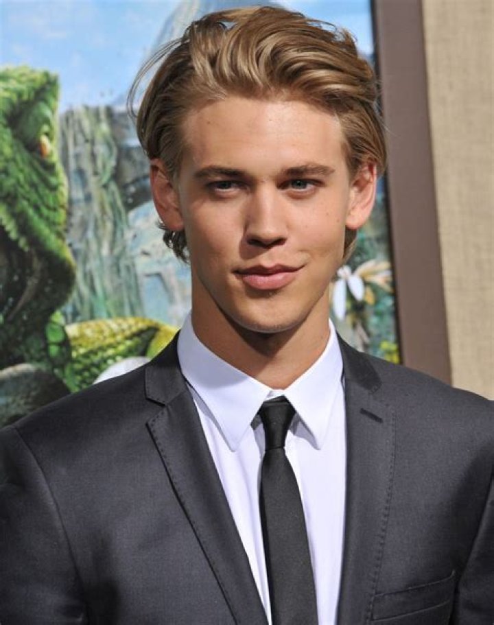 Young Hollywood Hunks: The Rising Stars Of The Silver Screen