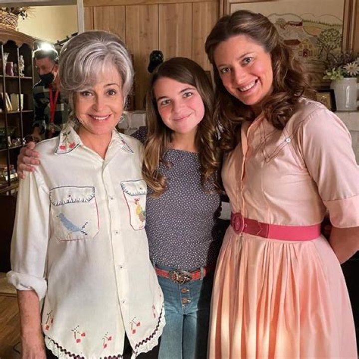 Young Sheldon Cast: Introducing The Actress Who Plays Missy